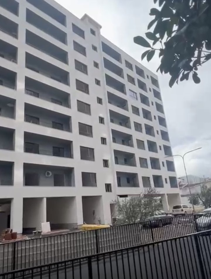 Tirane, shitet 2+1 Kati 4, 94 m² 64.000 € (Rruga Teuta)