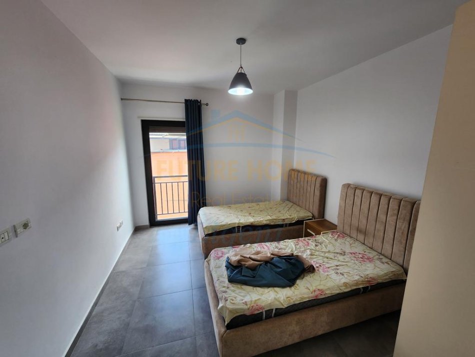 Tirane, jepet me qera apartament 2+1 Kati 6, 92 m² 620 € (Unaza e Re)