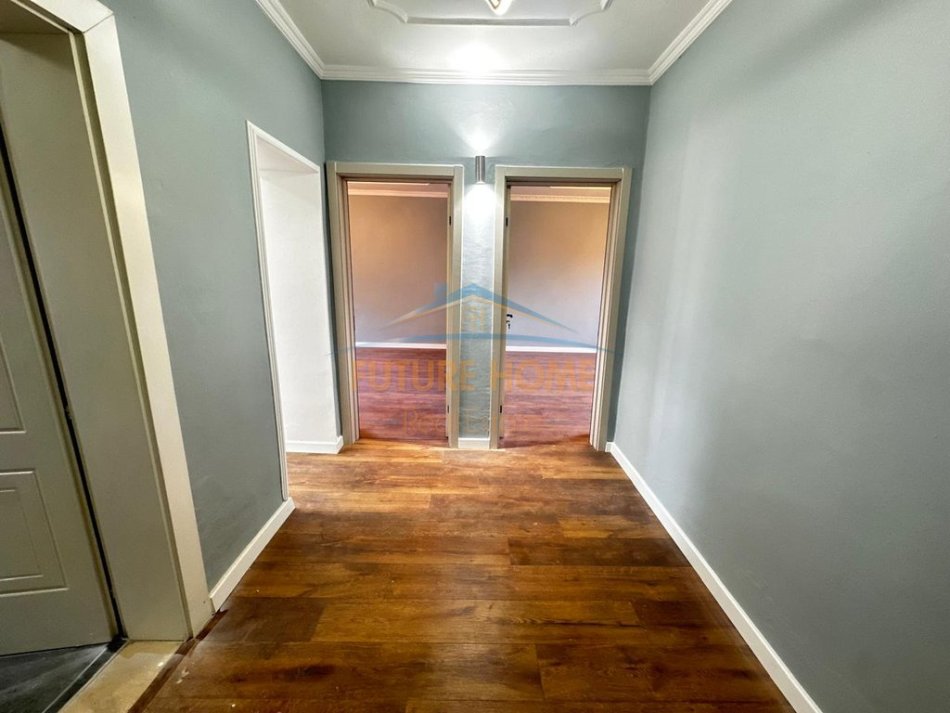 Tirane, shitet apartament 1+1+Ballkon Kati 5, 56 m² 127.000 € (Rruga e Elbasanit)
