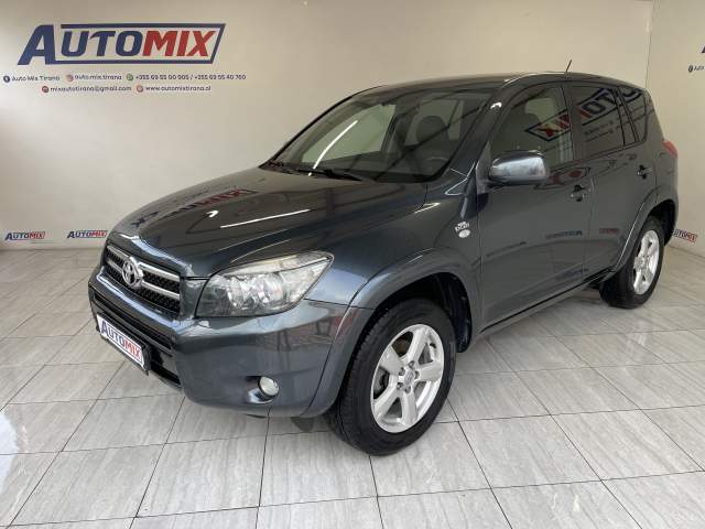 Tirane, shes xhip Toyota RAV 4 Viti 2007, 6.800 Euro