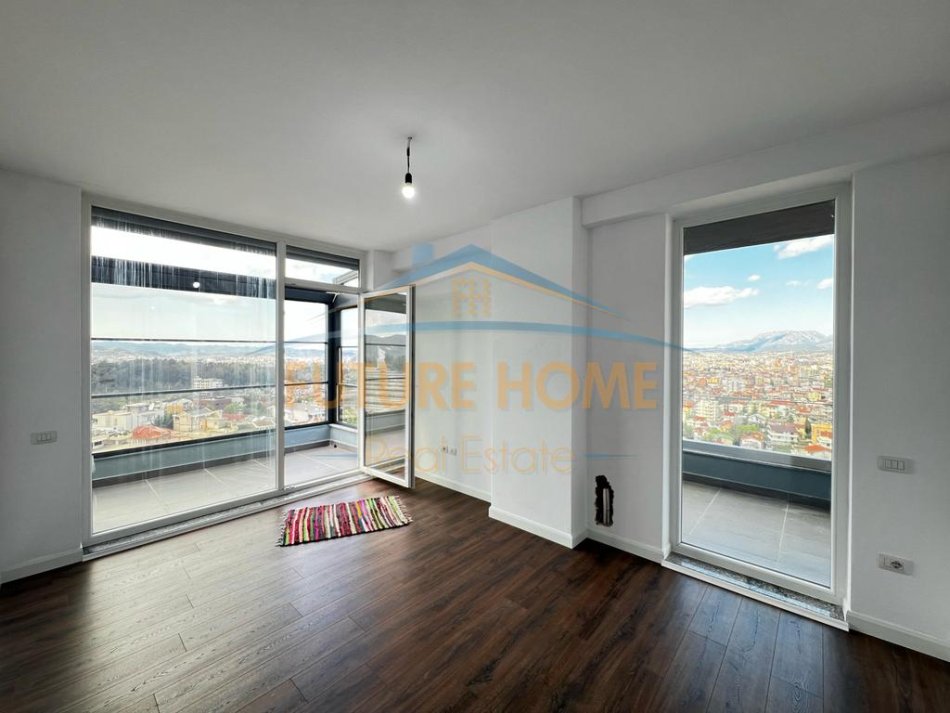 Tirane, shitet apartament 2+1+Ballkon Kati 5, 116 m² 250.000 €