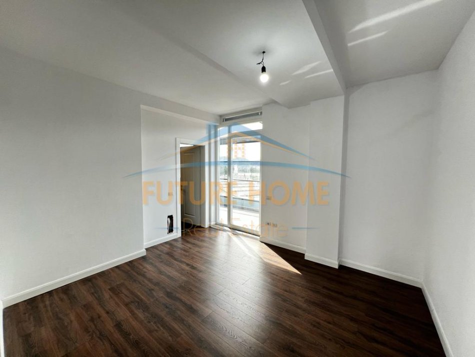 Tirane, shitet apartament 2+1+Ballkon Kati 5, 116 m² 250.000 €