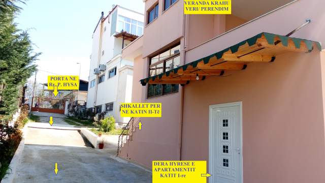Shitet Vilë me 2-Kate, sip. truall 574m², njolla ndërtimit 232m², siperfaqe ndërtuar 496m², Cmimi 400'000€ në rrugën "Pasho Hysa" 400m mbi markat / ne aksin rr.A.Demi / 600m nga Lana dhe depot e ujit