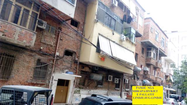 Tirane, Shitet Apartament/në katin  ±1, bodrum, tip  2+1,Sip.64 m², Cmimi 75'000 euro, Rr.'Dibrës", nga Medreseja/Klinika Ortodokse deri te Farmaci Nr.10/ kryqëzimi i QSUT-se Unaza.