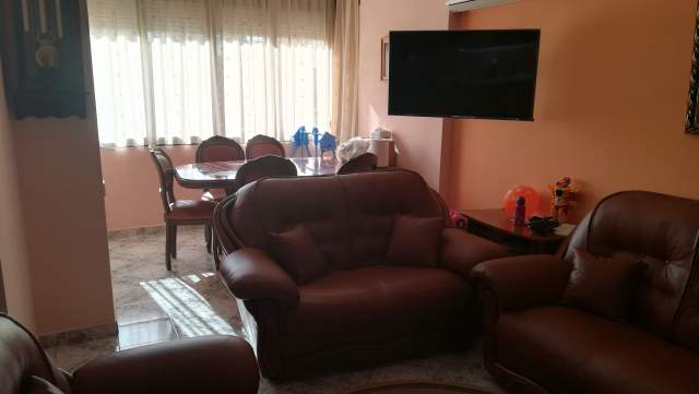 Tirane 240m2 Qender, Shiten 2 apartamenteAP1,3+1+2WC+BLK Kati 3, 118 m² AP2,1+1+blk,sip 86+garazhd 35m2 CMIMI 650.000 Euro(QENDER,prapa Min,se Drejtes