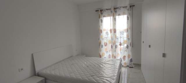 Tirane, jap me qera apartament 1+1+BLK Kati 4, 56 m² 40.000 leke (Spitali Amerikan 2, rr.Selaudin Zorba)