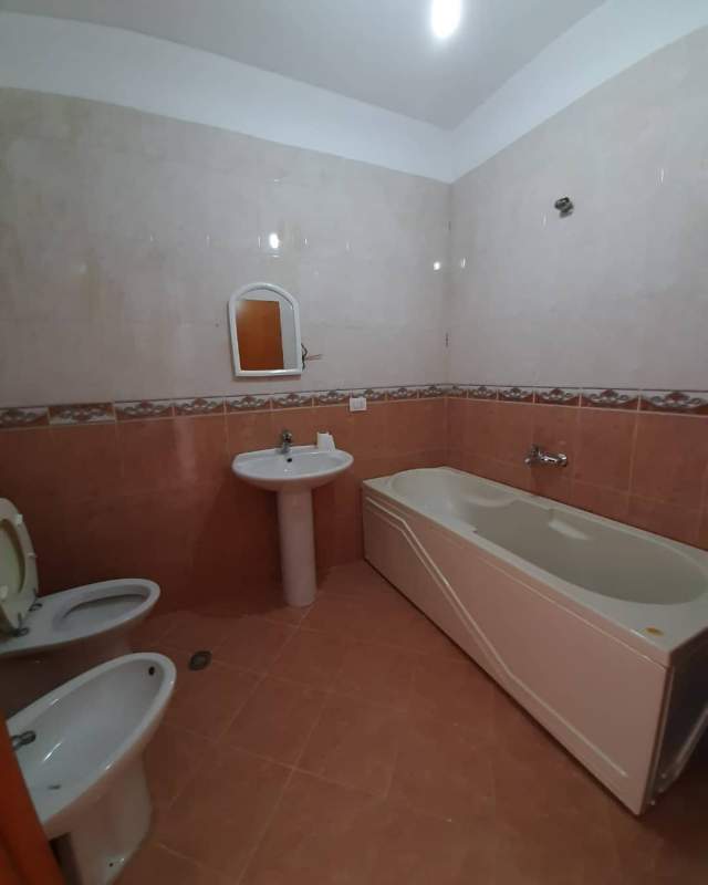 Tirane, shes apartament 2+1 116 m² 115.000 Euro