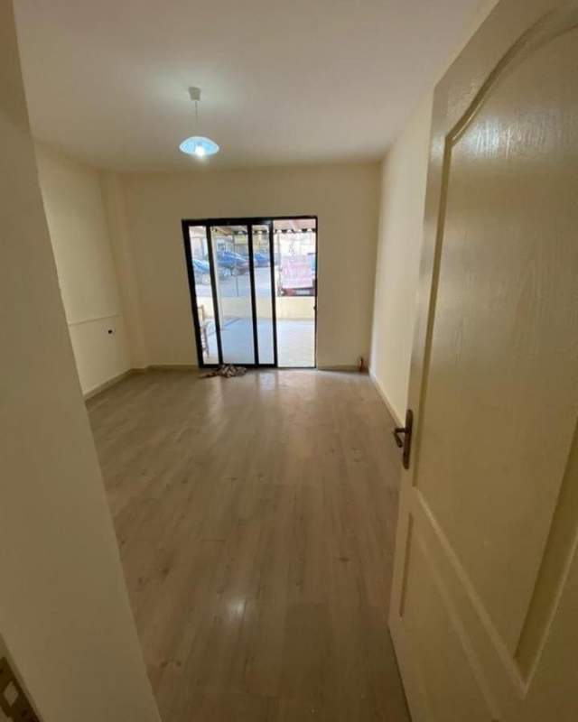 Tirane, shitet apartament 2+1 kati 1 banim, 165 m² 95.000 Euro (Komuna e Parisit)
