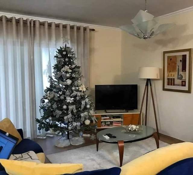 Tirane, jap me qera apartament 2+1ne Bllok