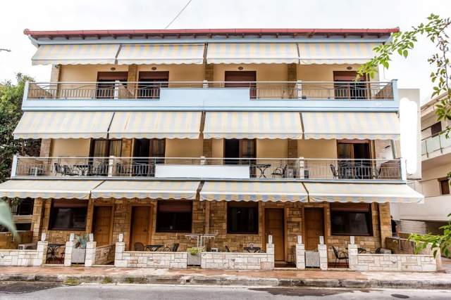 Greqi, Halkidiki Shitet hotel me 24 dhoma 1.140 m²