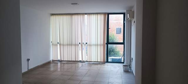 Tirane, jepet me qera zyre Kati 1, 40 m² 30.000 Leke (Frederik Shiroka)