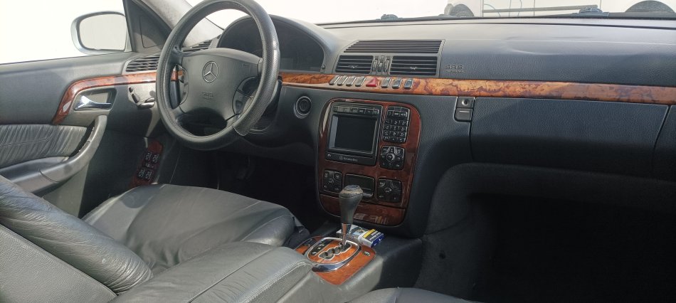 Tirane, shitet makine Mercedes S-Class  Regjina Viti 2001, 4000 Euro