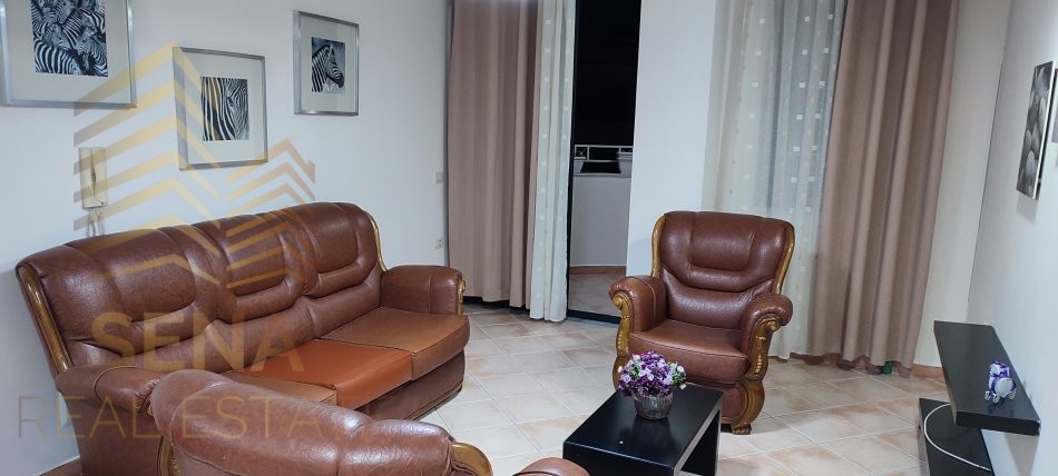 Tirane, jepet me qera apartament 1+1+Ballkon , 68 m² 470 € (Rruga e Elbasanit)