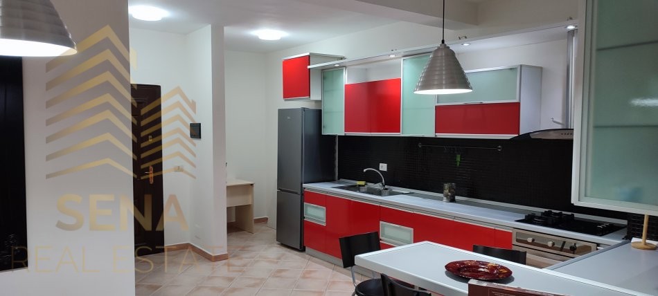 Tirane, jepet me qera apartament 1+1+Ballkon , 68 m² 470 € (Rruga e Elbasanit)
