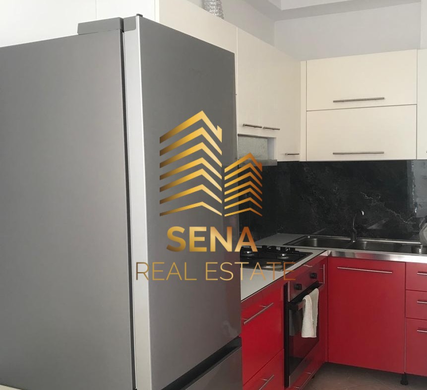 Tirane, jepet me qera apartament 1+1+Ballkon Kati 3, 70 m² 380 € (Rruga Veli Dedi)