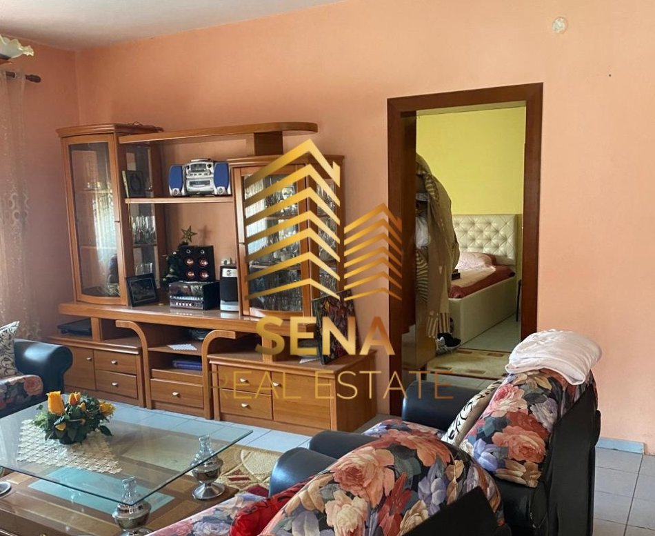 Tirane, jepet me qera apartament 1+1 Kati 2, 60 m² 600 € (Prane Fakultetit të Shkencave)