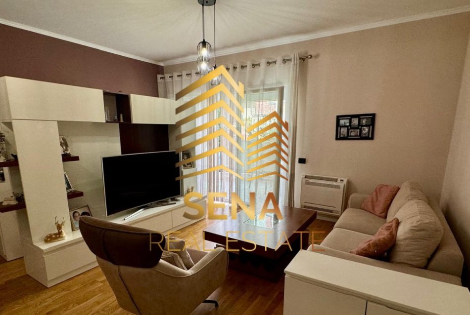Tirane, shitet apartament 1+1+Ballkon Kati 2, 71 m² 140.000 € (Rruga Selite e Vjeter)