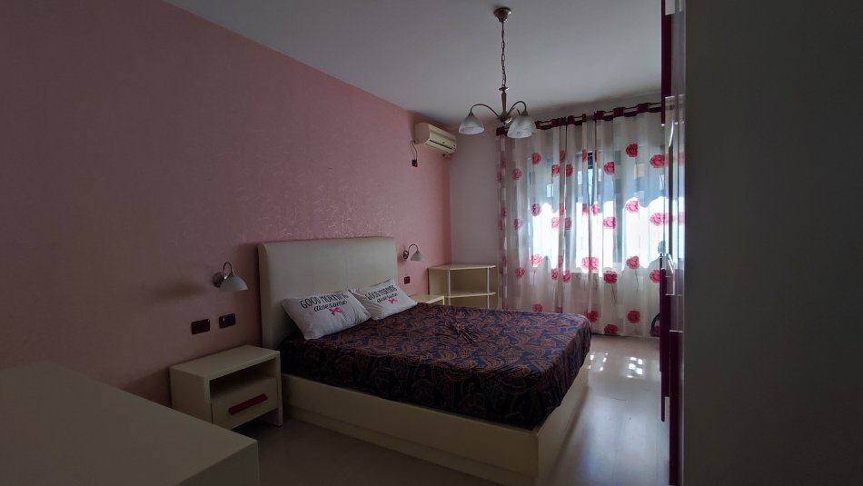 Tirane, shitet apartament 2+1+Ballkon Kati 4, 110 m² 230.000 € (Rruga Medar Shtylla)