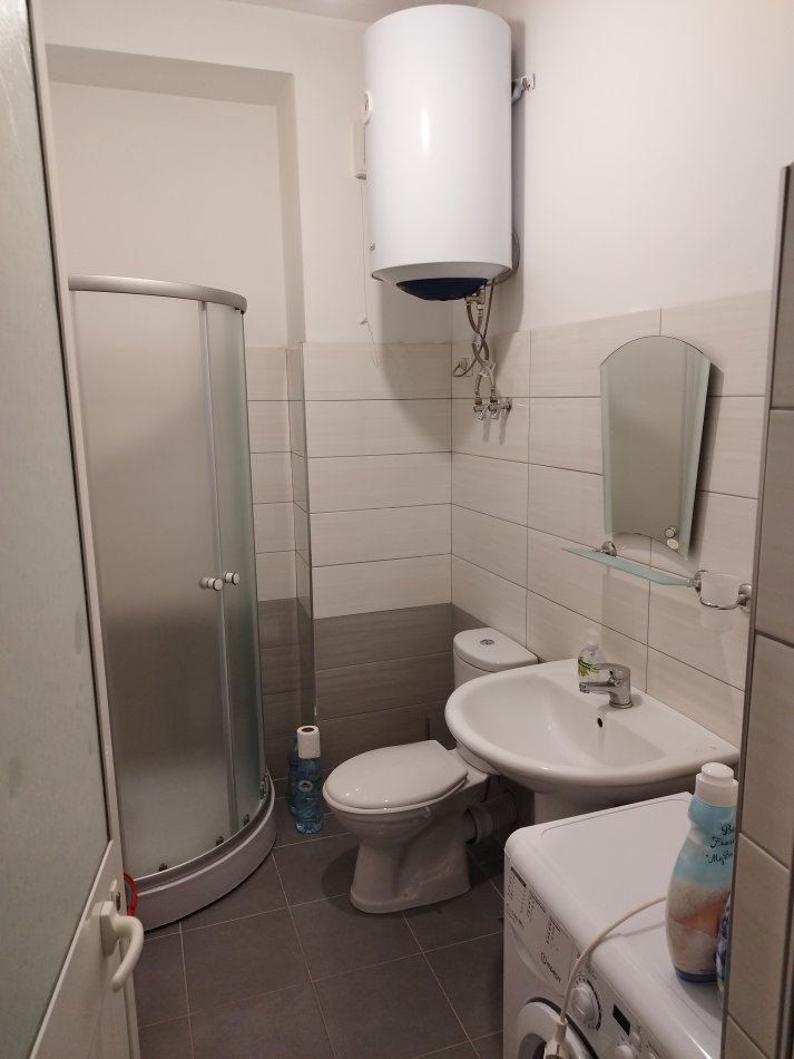 Tirane, jepet me qera apartament 3+1+Ballkon Kati 3, 120 m² 700 € (Kopështi botanik)