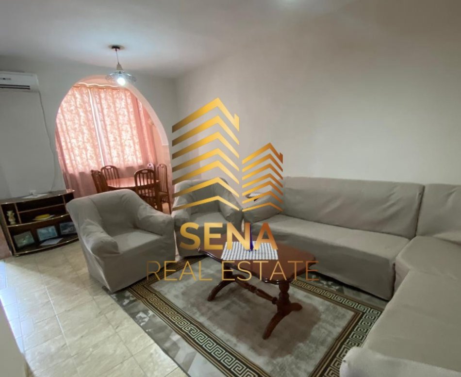 Tirane, jepet me qera apartament 2+1+Ballkon Kati 2, 100 m² 550 € (Pranë Ambasadës Amerikane)