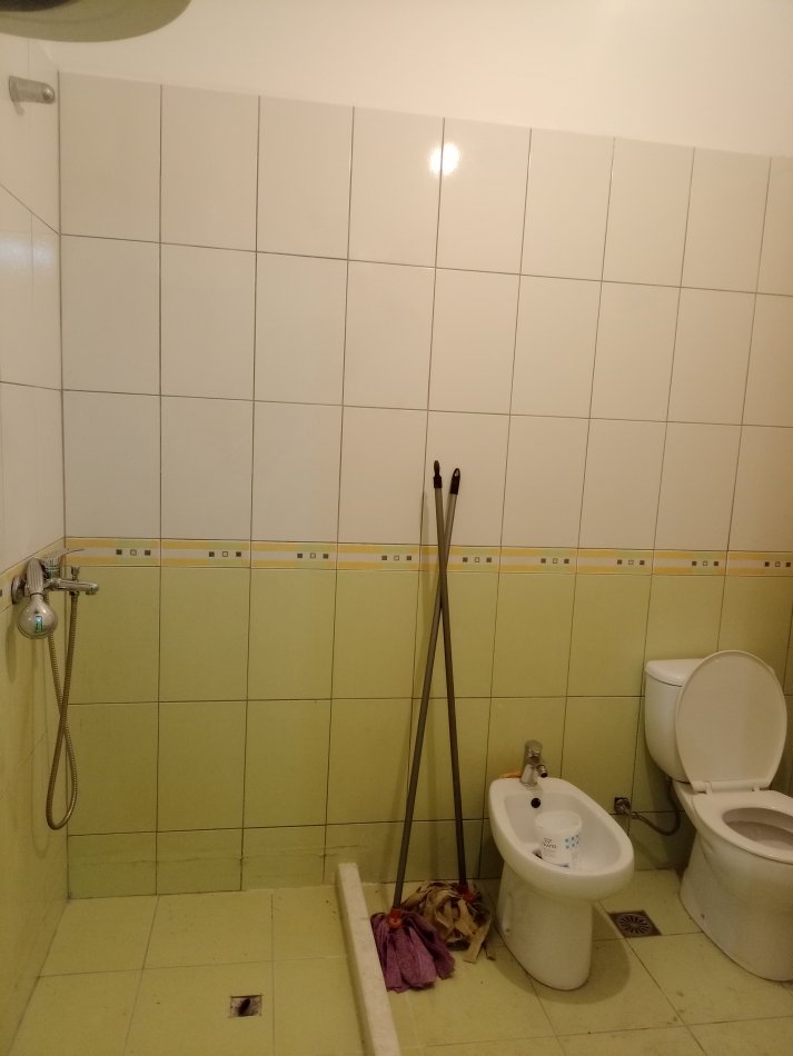 Tirane, shitet apartament 1+1+Ballkon Kati 1, sipërfaqe totale 79 m²,çmimi  80.000 € (Muhamet Deliu)FRESKU