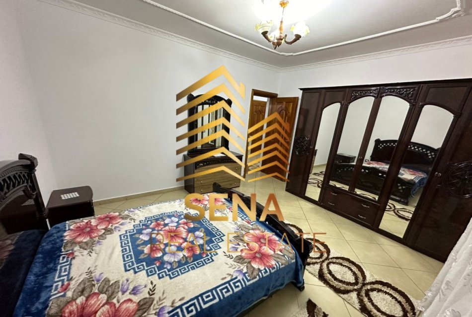 Tirane, jepet me qera shtepi 2+1 Kati 1, 130 m² 550 € (Pranë shkollës Kiço Blushi)