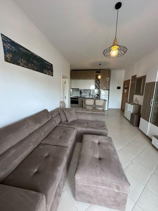 Golem, shes apartament 1+1+Ballkon Kati 3, 65 m² (Hotel Flowers plazh Golem)