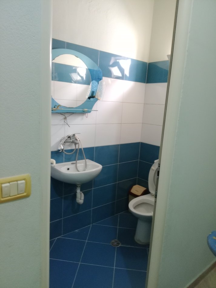 Tirane, shitet shtepi 2+1+Ballkon Kati 2, 240 m² 270.000 € (ALLIAS-TIRANË)