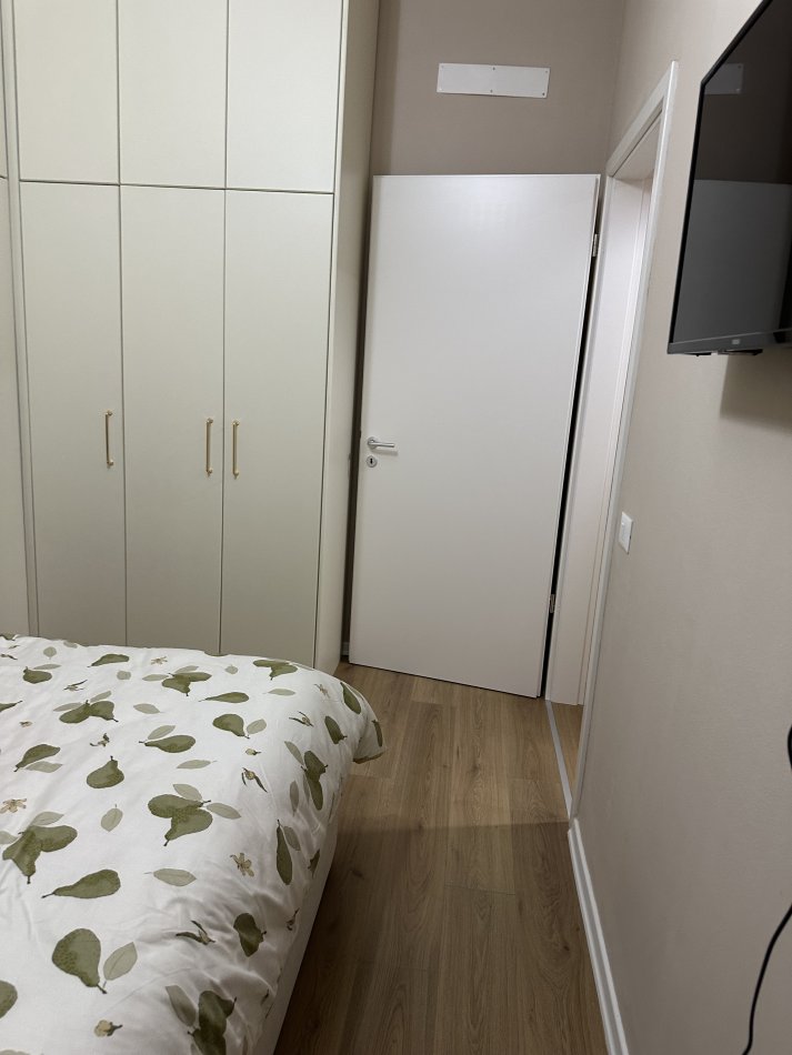Tirane, jepet me qera apartament 1+1 Kati 5, 55 m² 400 € (Ali Demi Pasho Hysa)