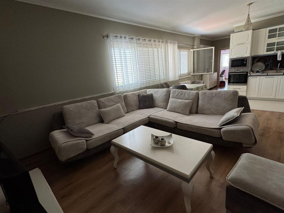 Tirane, jepet me qera apartament 2+1+Ballkon Kati 8, 100 m² 650 € (Don Bosko , Vizion Plus Viva Market)