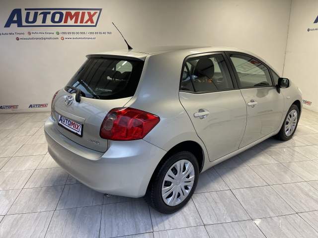 Tirane, shes makine Toyota auris Viti 2009, 5.900 Euro
