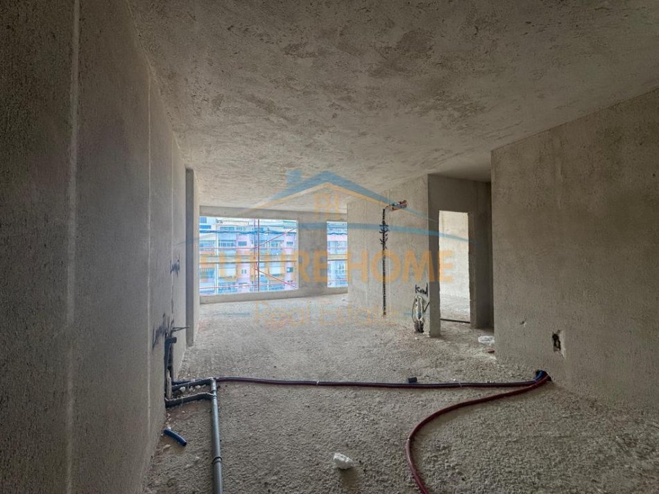 Tirane, shitet apartament 1+1+Ballkon Kati 6, 85 m² 183.260 € 