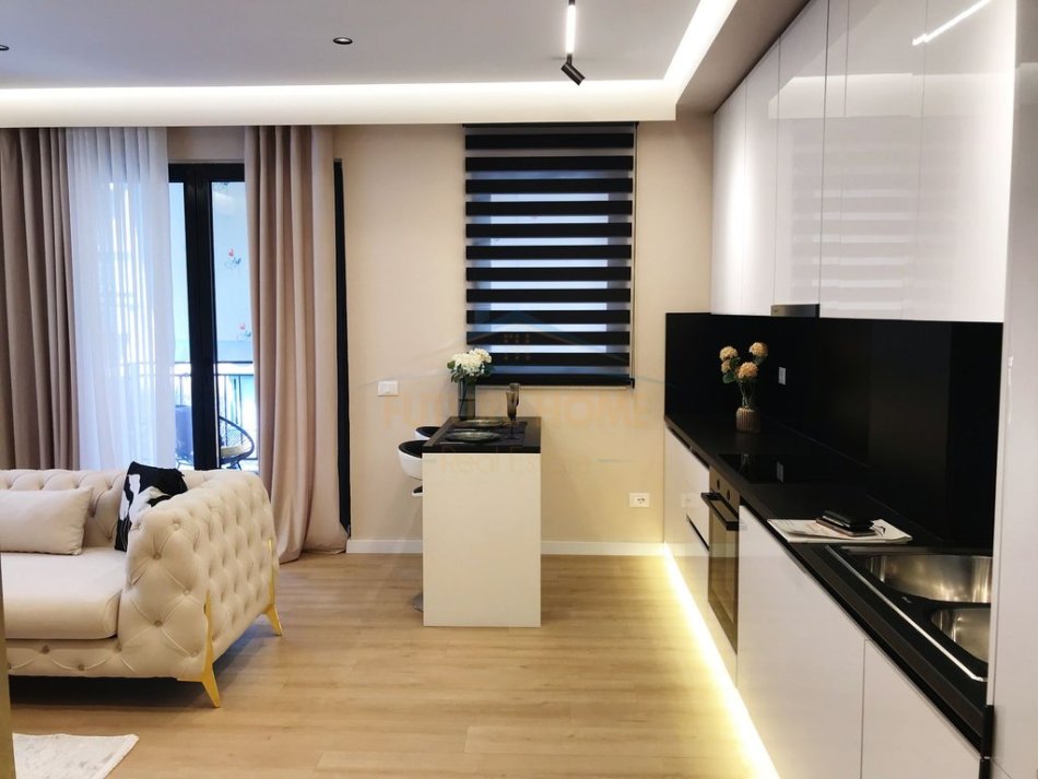 Tirane, shitet apartament 2+1+Ballkon Kati 3, 107 m² 275.000 € 