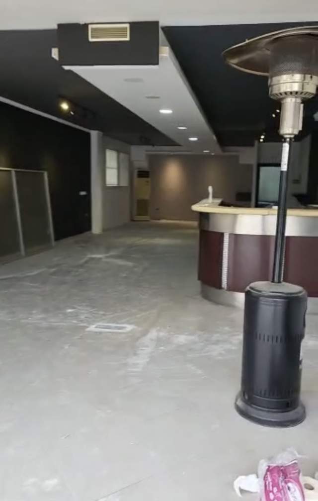 Durres, shitet lokal Kati 1, 124 m² 124.000  (Rruga Pavaresia, Plazh)