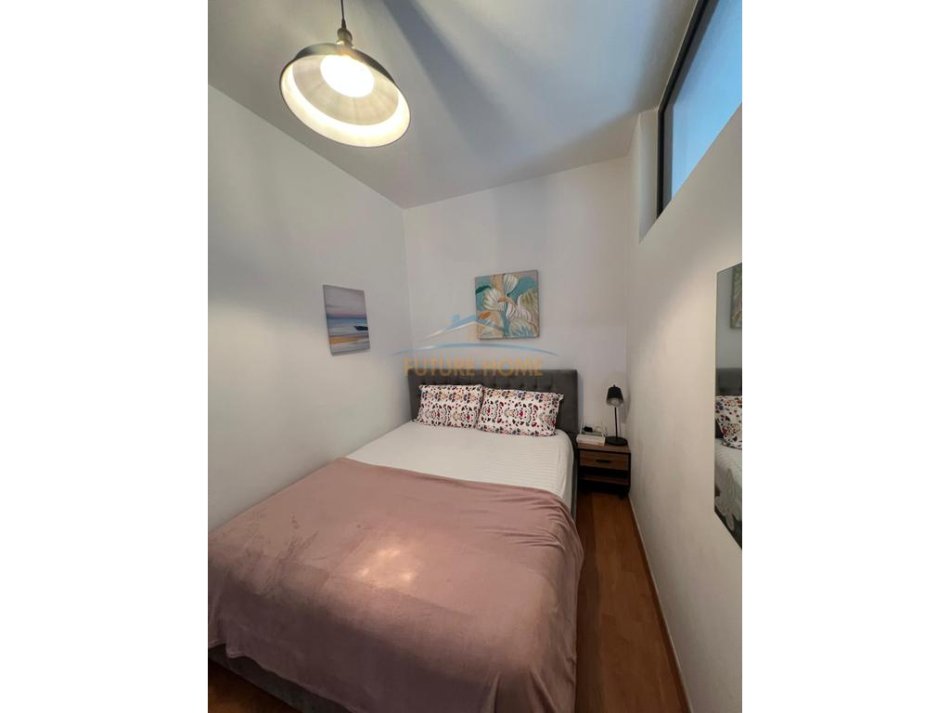 Tirane, jepet me qera apartament 2+1+Ballkon Kati 8, 70 m² 600 € 