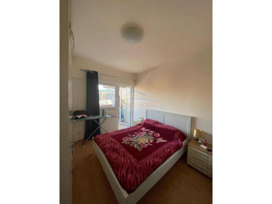 Tirane, shitet apartament 2+1+Ballkon Kati 10, 91 m² 200.000 € 