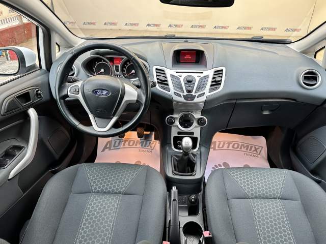 Tirane, shes makine Ford FIESTA Viti 2011, 6.200 Euro