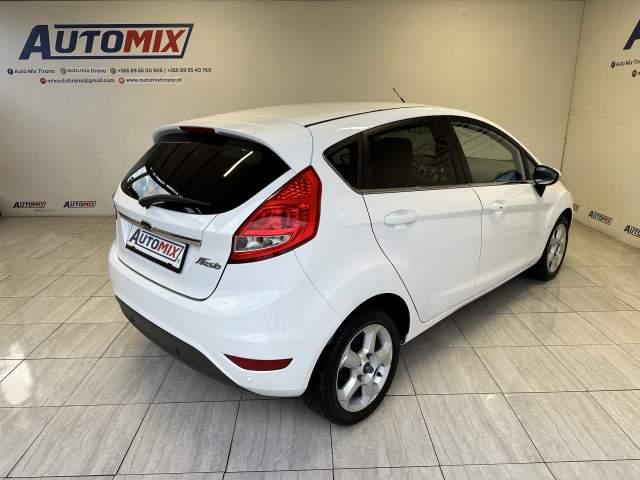 Tirane, shes makine Ford FIESTA Viti 2011, 6.200 Euro