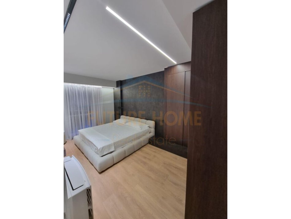 Garden Building Tirana shitet apartament duplex 3+1 Kati 12, 187 m² 440.000 € (Rruga e kavajes)