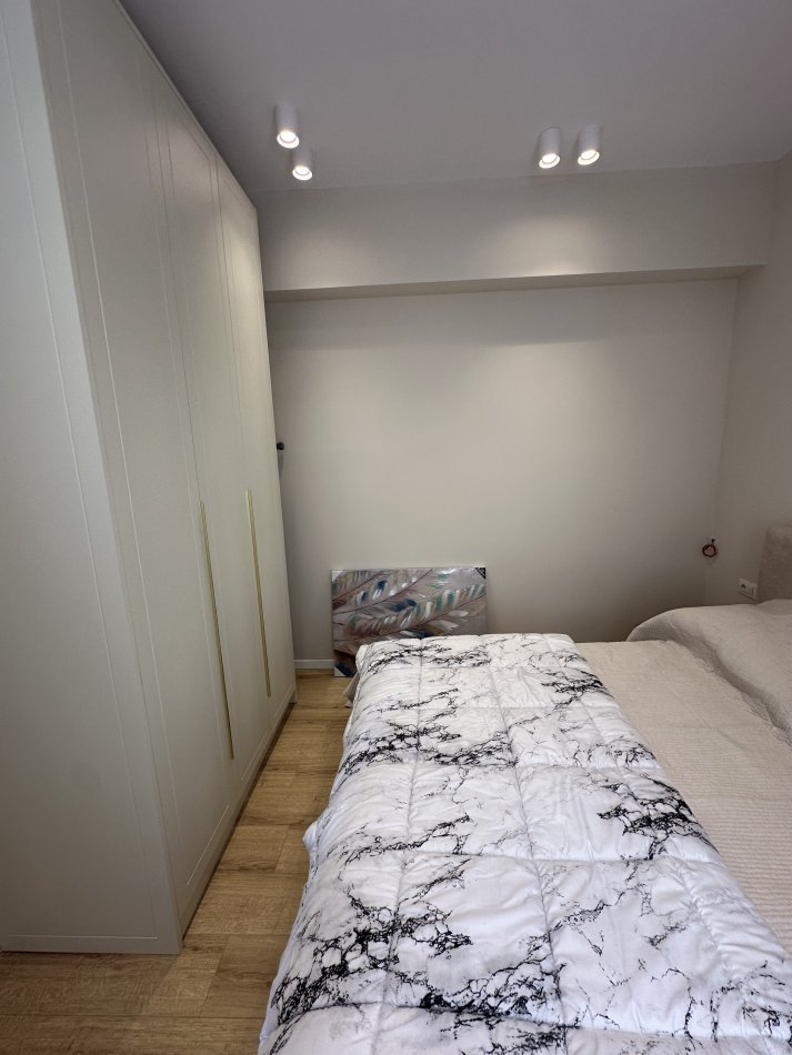Tirane, jepet me qera apartament 1+1+Ballkon Kati 1, 52 m² 550 € (Kopshti Botanik)