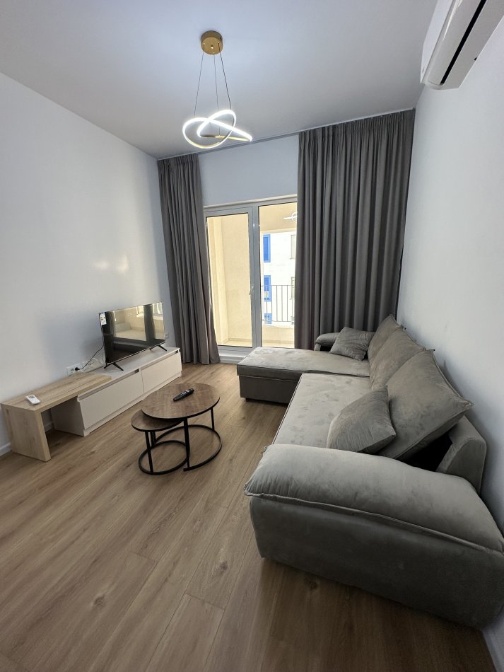 Tirane, jepet me qera 2+1+Ballkon Kati 5, 85 m² ,500Euro(Pasho Hysa)