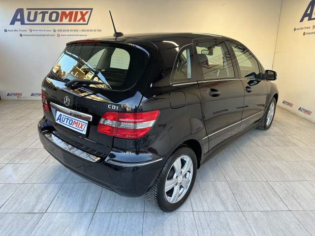 Tirane, shes makine Mercedes-Benz B-180 Viti 2009, 6.300 Euro