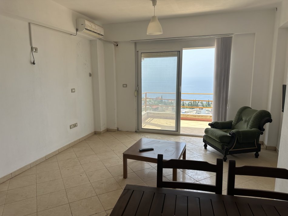 Dhermi - Palase, jepet me qera hotel Kati 4, 500 m² (Dhermi - Himar)