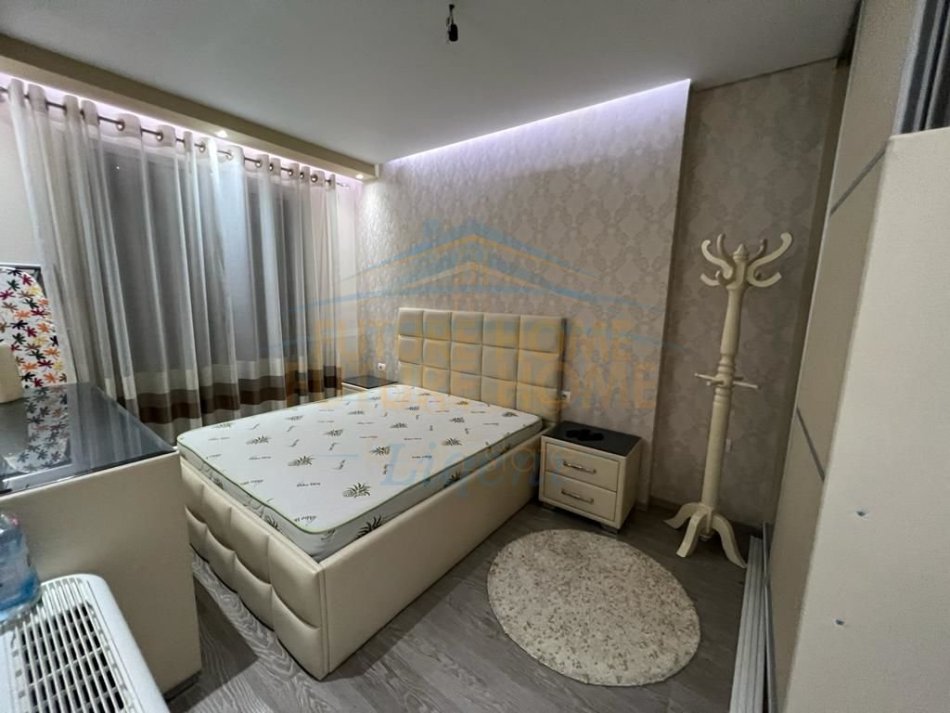 Tirane, shitet apartament 2+1+Ballkon Kati 5, 112 m² 375.000 € 