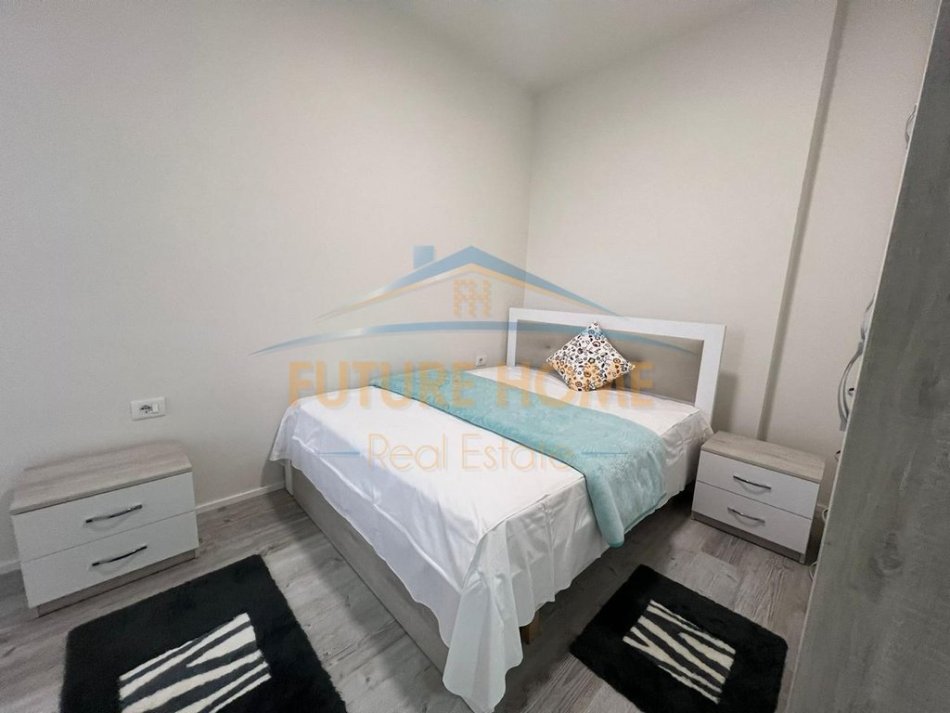 Tirane, shitet apartament 2+1+Ballkon Kati 2, 93 m² 175.000 € 