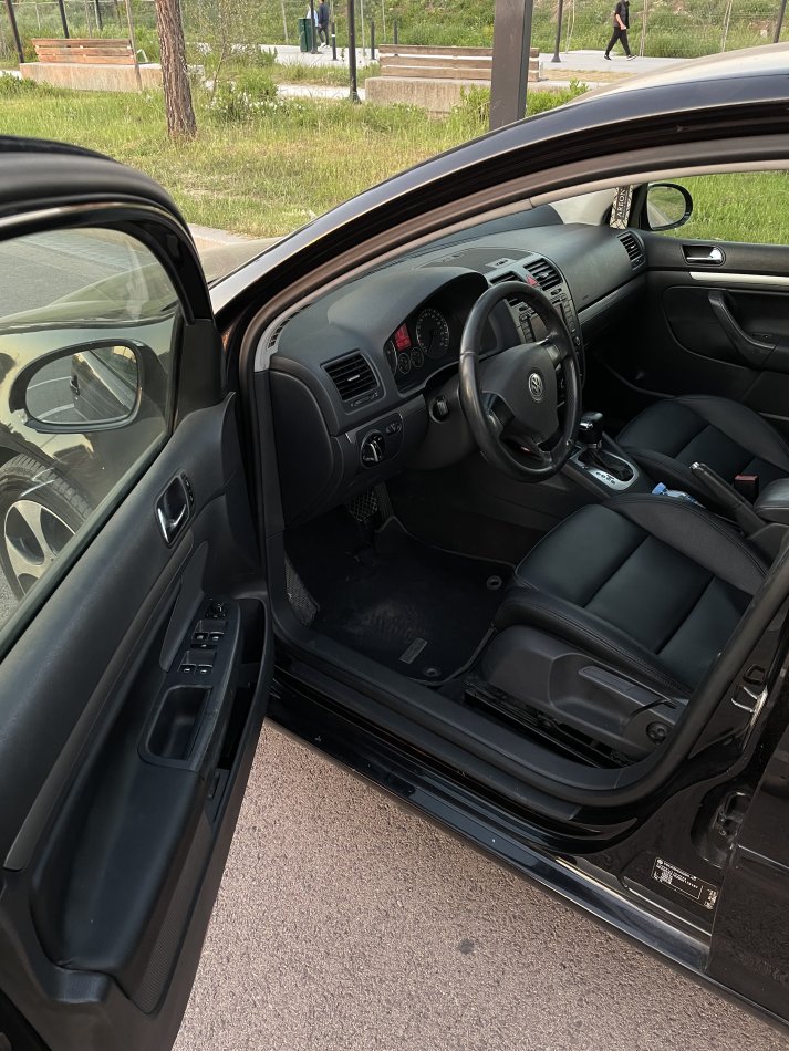 Tirane, shes makine Golf V Nafte, e zeze automatik Kondicioner 260.000 km