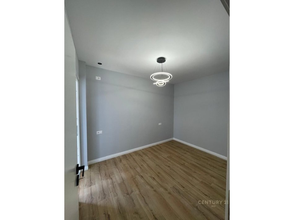 Tirane, shitet apartament 1+1 Kati 6, 49 m² 98.000 € (Ali Demi)