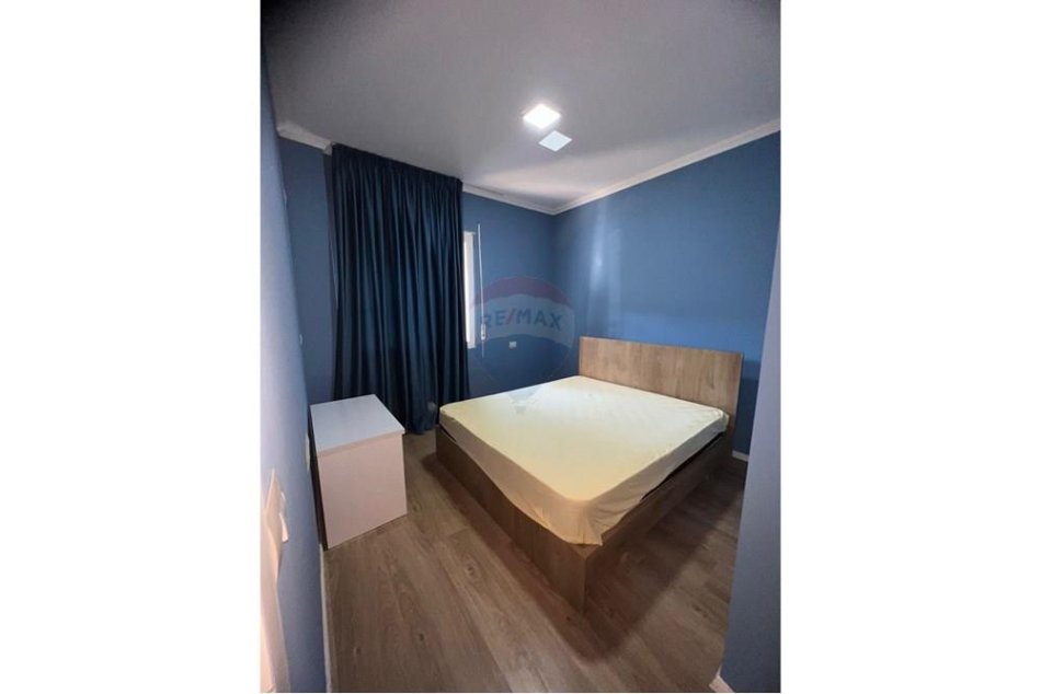 Tirane, shitet apartament 3+1 Kati 4, 103 m² (JEPET ME QERA APARTAMENT 3+1+2 TEK LIQENI I THATE)