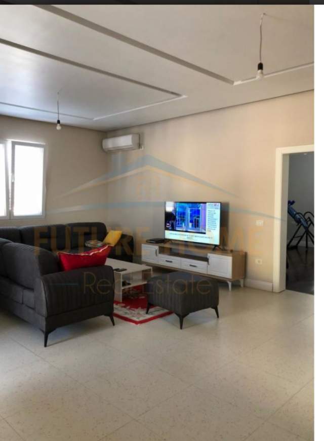 Tirane, jepet me qera apartament 2+1 Kati 2, 100 m² 600 Euro (Pjeter Budi)