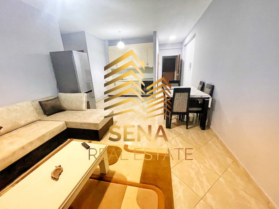 Tirane, jepet me qera apartament 2+1+Ballkon Kati 2, 87 m² 500 € (Rruga Hamdi Sina)